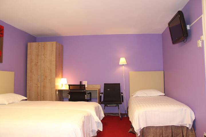 Room 10 of 61