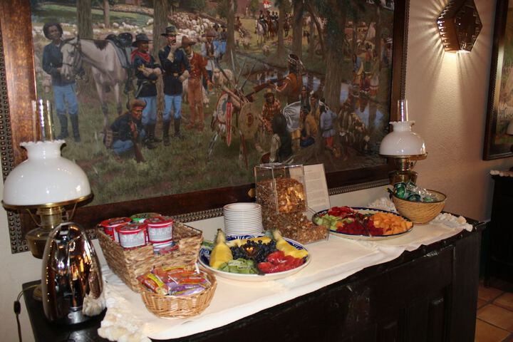 Breakfast/Coffee Service 35 of 63