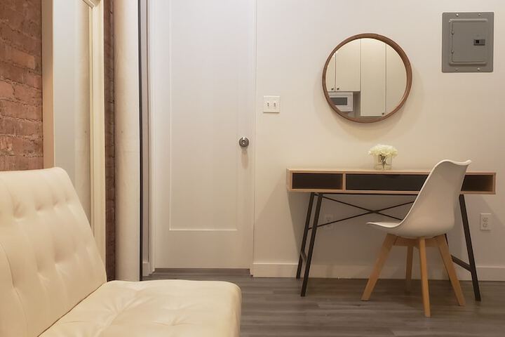 Room 157 of 236