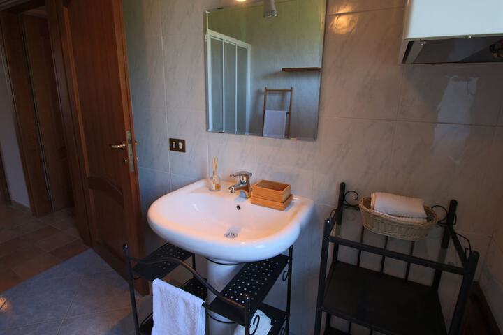 Room 15 of 42