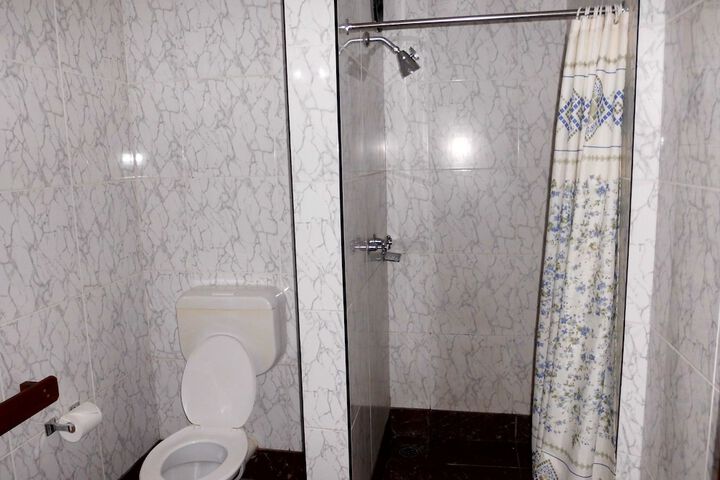 Room 30 of 37