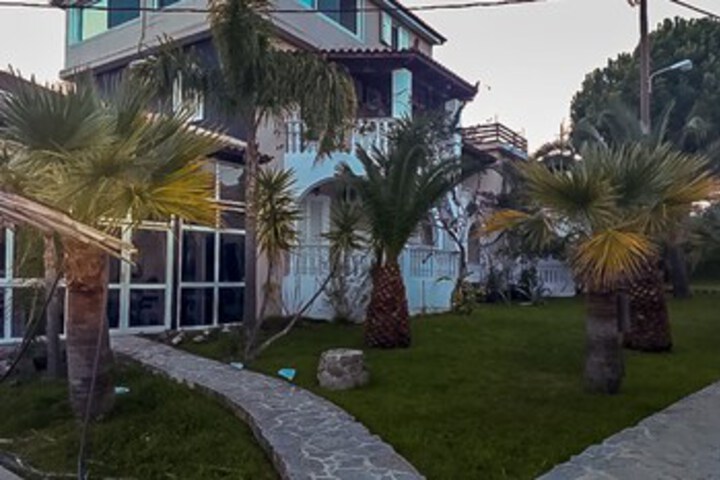 Property Grounds 15 of 16