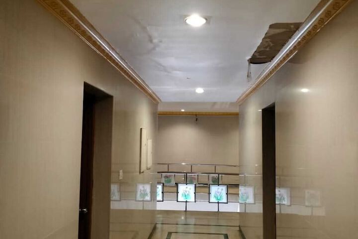 Hotel Interior 4 of 18