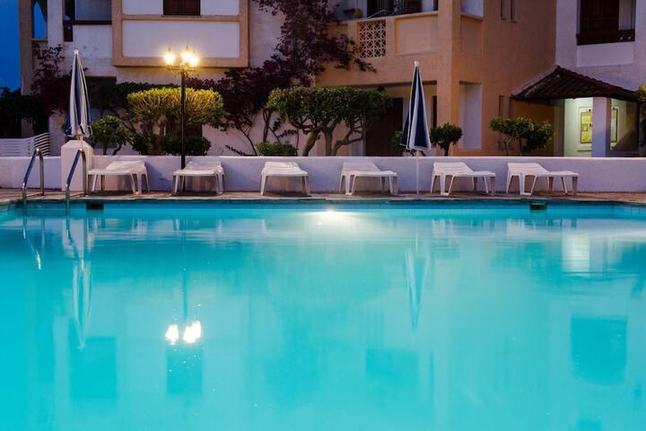 Hotel with Pool