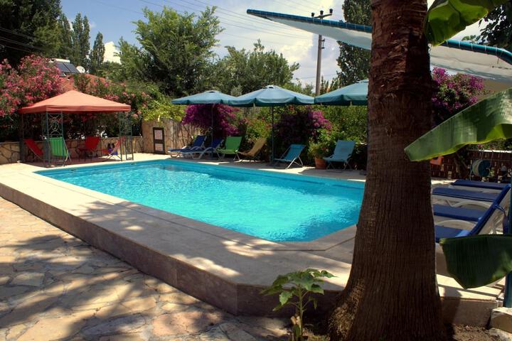 Pool Hotel