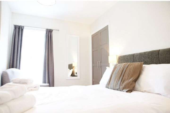 Room 28 of 51