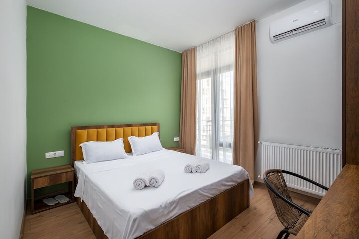 Room 33 of 63