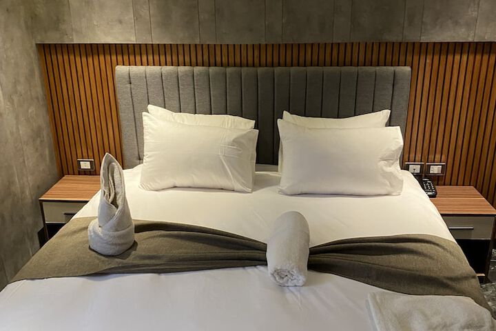 Room 75 of 114