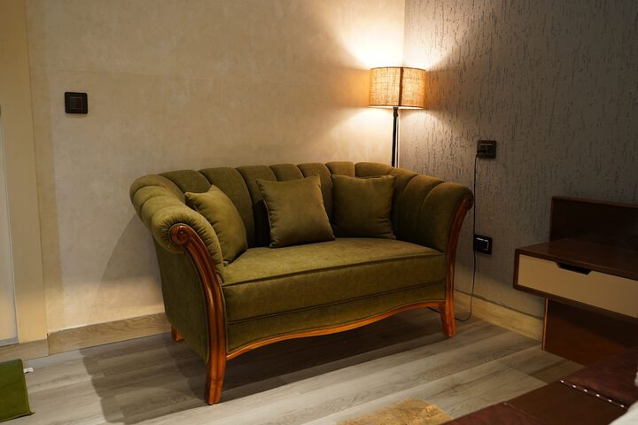 Room 33 of 58