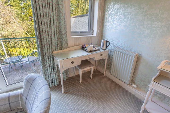 Room 44 of 122