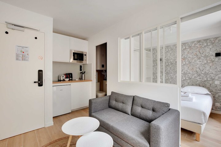 Room 48 of 92