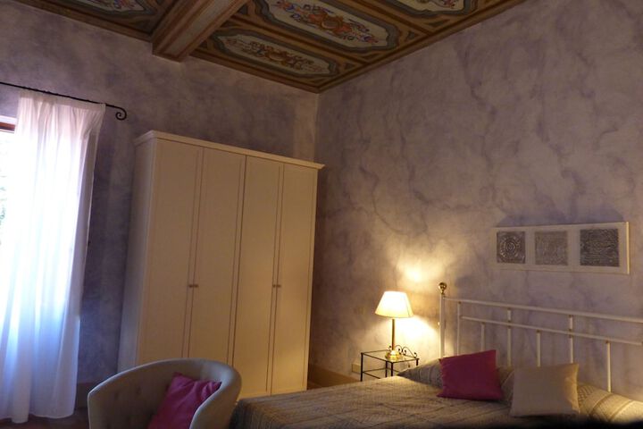 Room 6 of 21