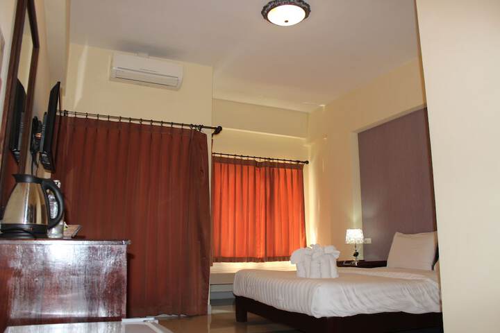 Room 18 of 60