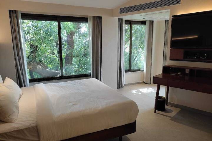 Room 9 of 57