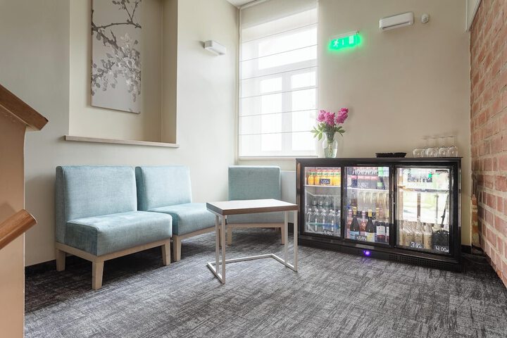 Guest Lobby