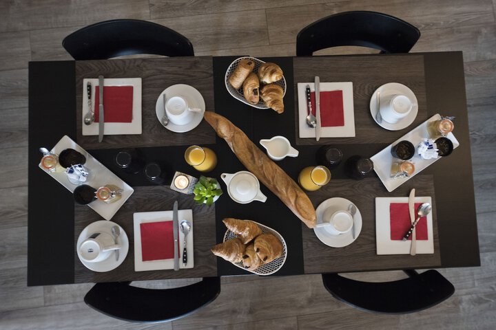 Breakfast/Coffee Service 26 of 31