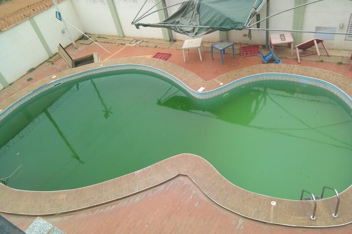 Pool 1 of 4