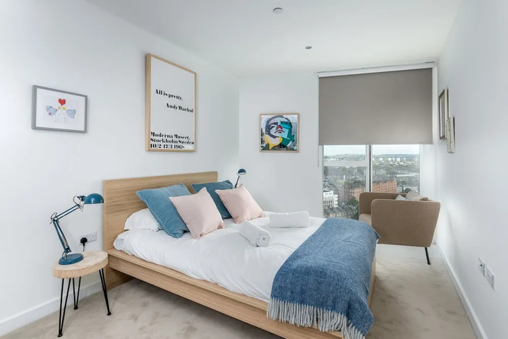 Room 3 of 18