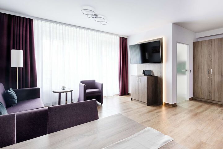 Room 21 of 61