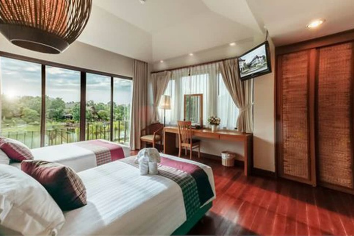 Room 12 of 47