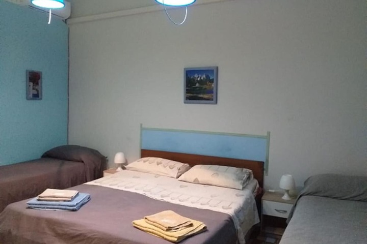 Room 19 of 44