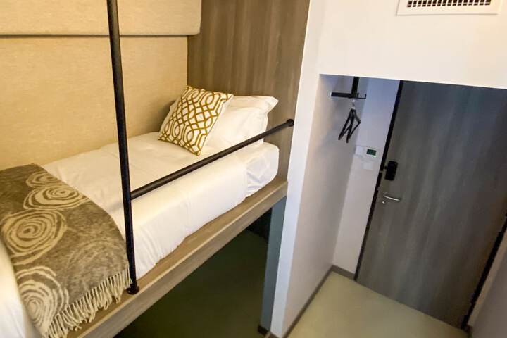 Room 89 of 180