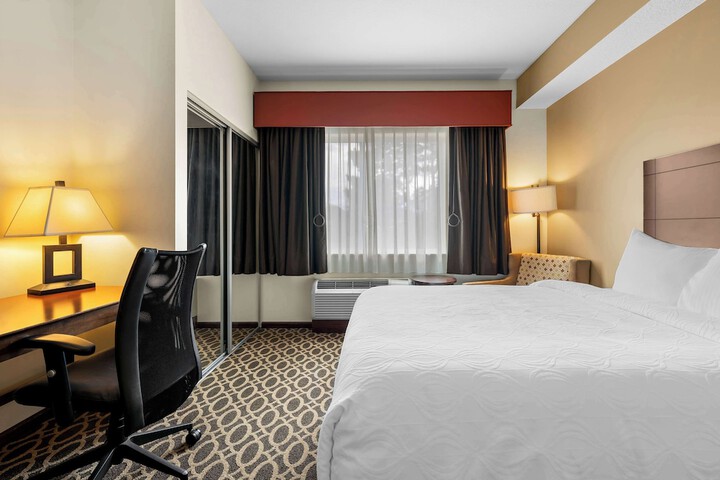 2 Queen Beds Introm Busns High Speed Iron Continental Breakfast (7 of 11)