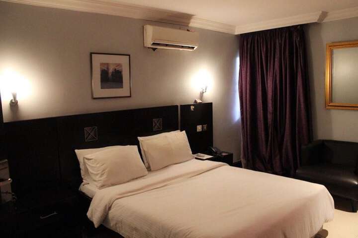 Room 5 of 35