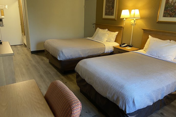 Double Accessible King Size Bed (2 of 11)