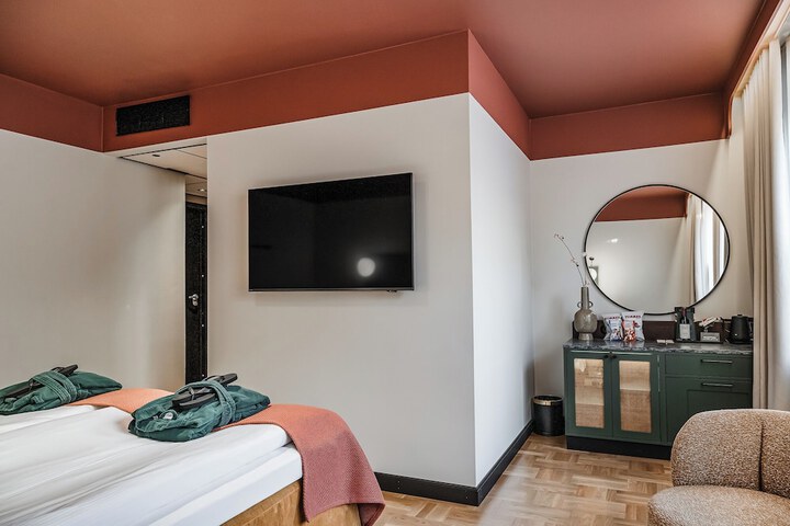Room 34 of 88