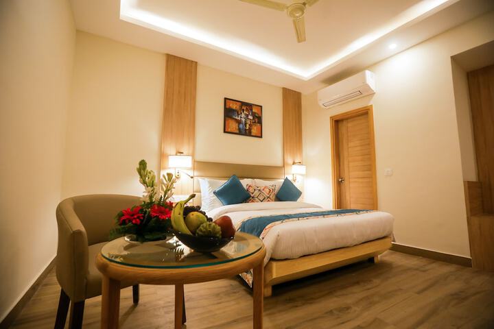 Room 6 of 22