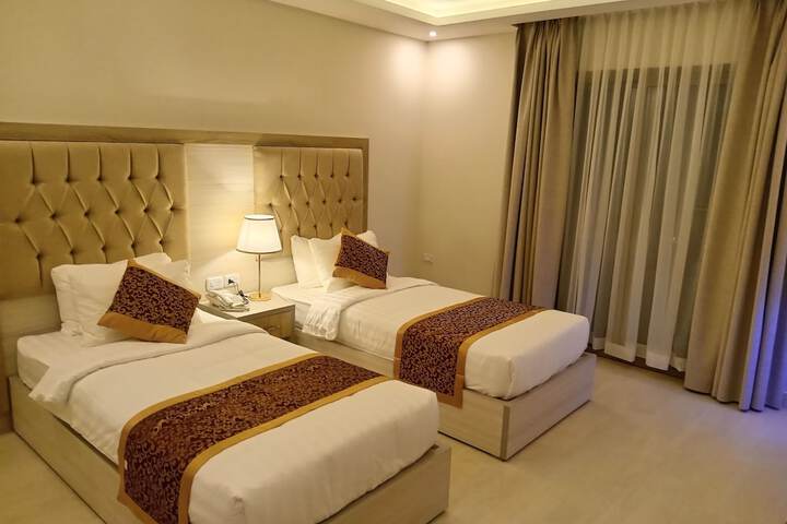 Room 46 of 235