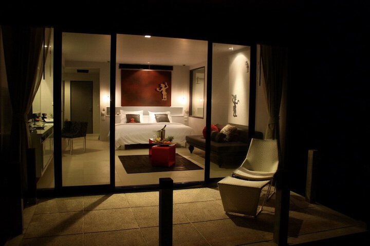 Room 38 of 199