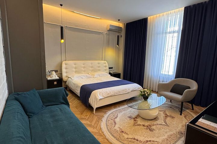 Room 45 of 117