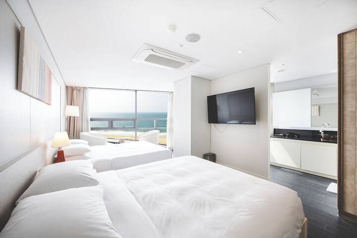 Room 74 of 151