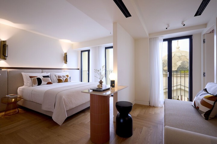 Room 26 of 50