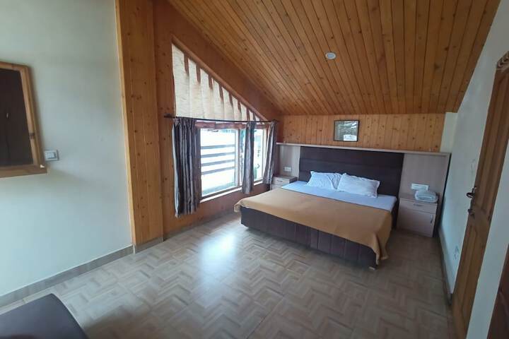 Room 5 of 21
