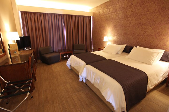 Room 12 of 86