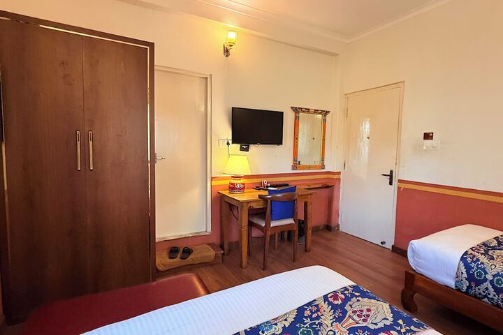 Room 145 of 214