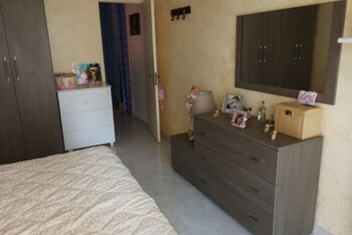 Room 15 of 52