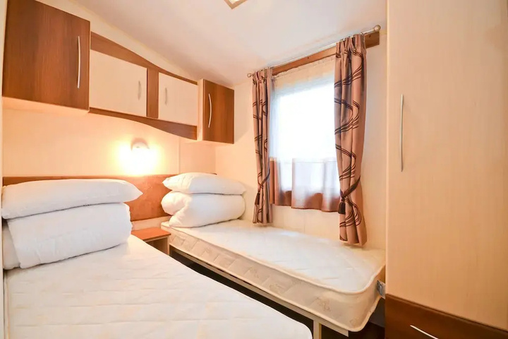 Room 3 of 13