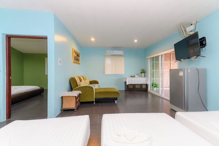 Room 42 of 97