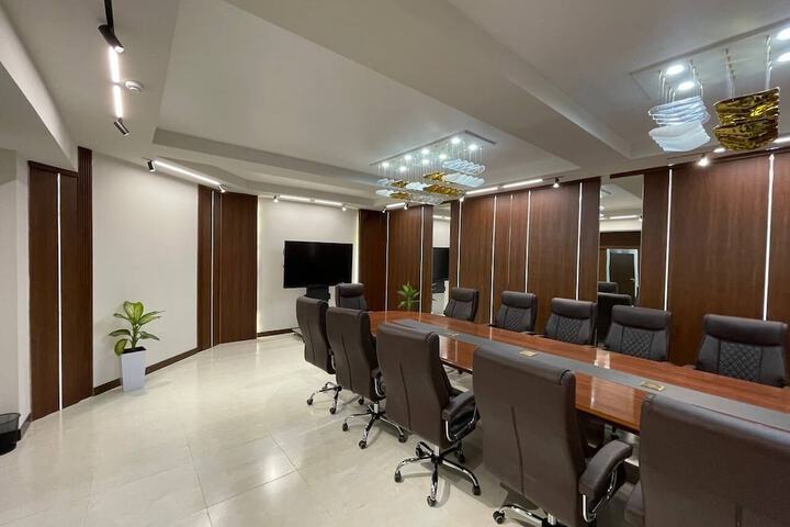 Business Center 23 of 23