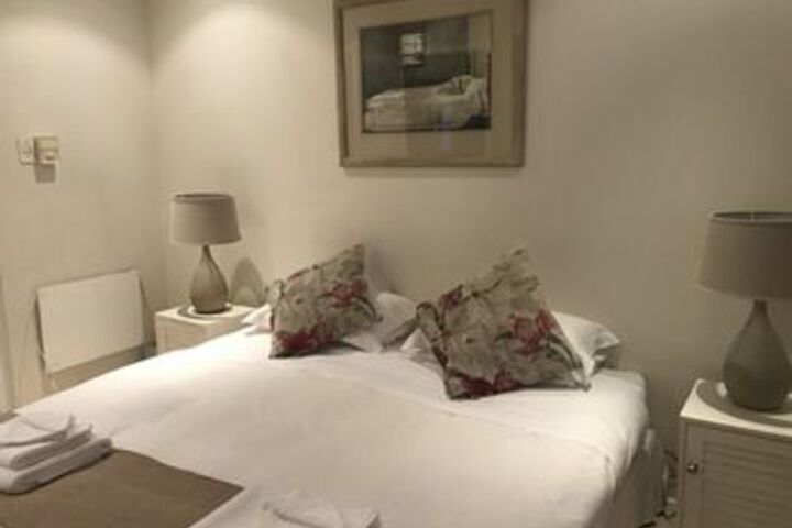 Room 11 of 43