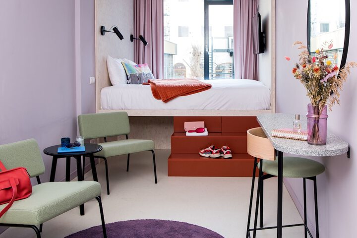 Room 15 of 36