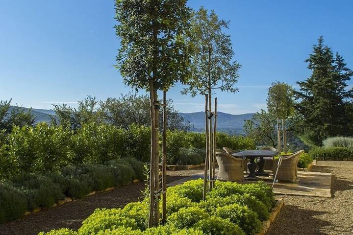 Terrace/Patio 42 of 43