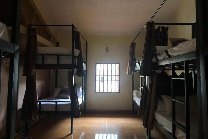 Room 14 of 48
