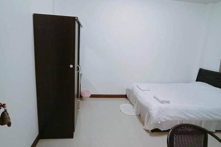 Room 7 of 59