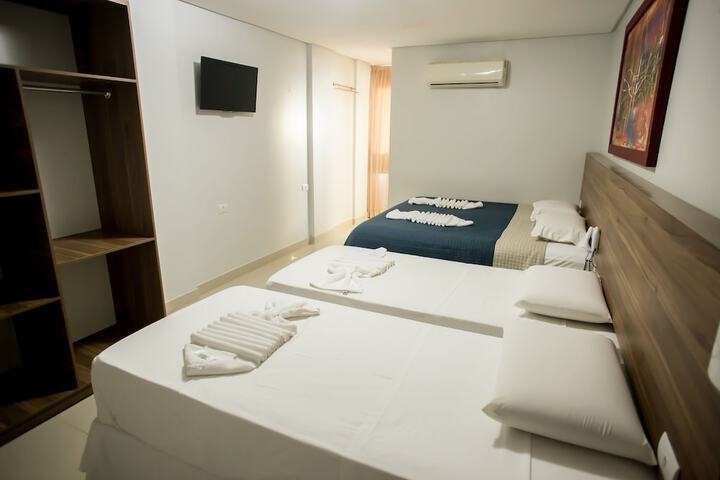 Room 4 of 38