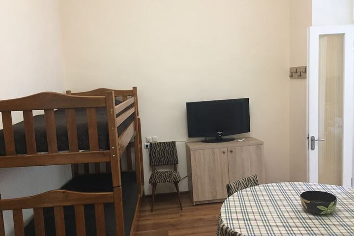 Room 14 of 19